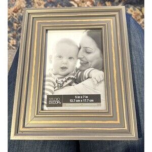 Studio Decor 5x7" Gray Expressions Wood Look Frame NEW Barnhouse Chic Cottage